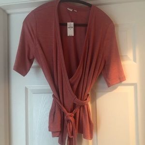 Gap wrap tie waist tee